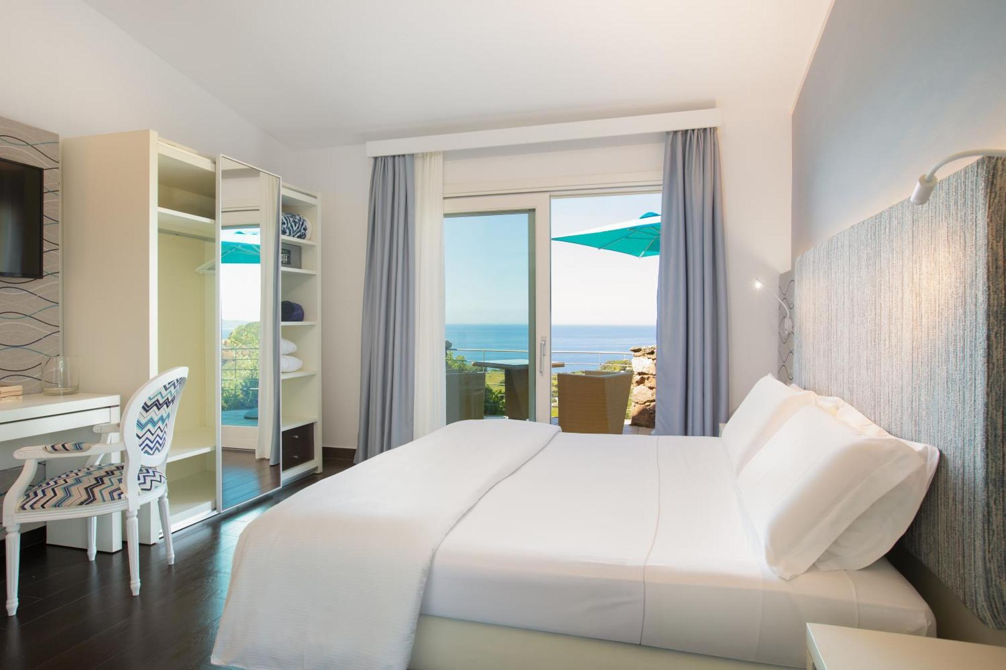 Hotel Bajaloglia 4*