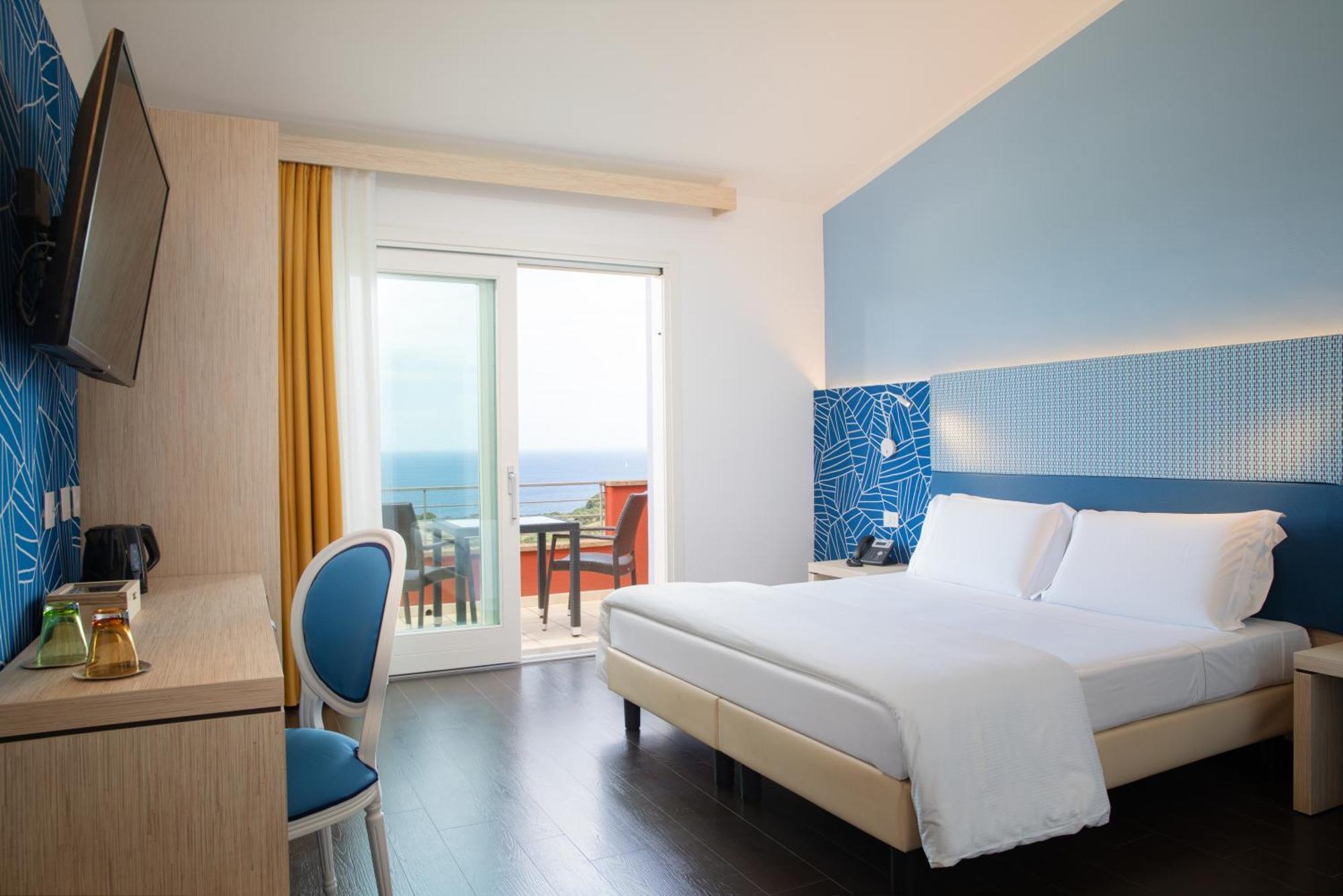 Hotel Bajaloglia 4*